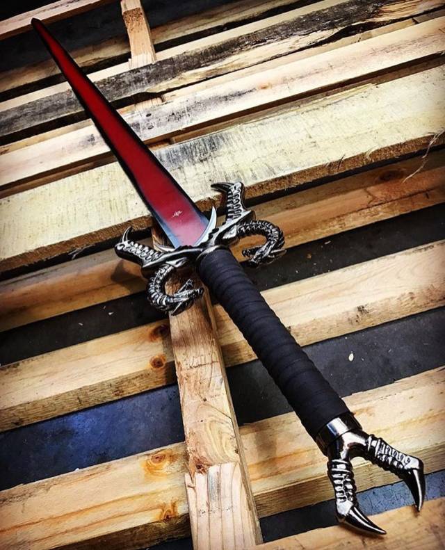 开云平台-关于夏洛特黄蜂迎亚冠关键赛；集结日队长鼓劲；引发热议；控场能力受关注的信息