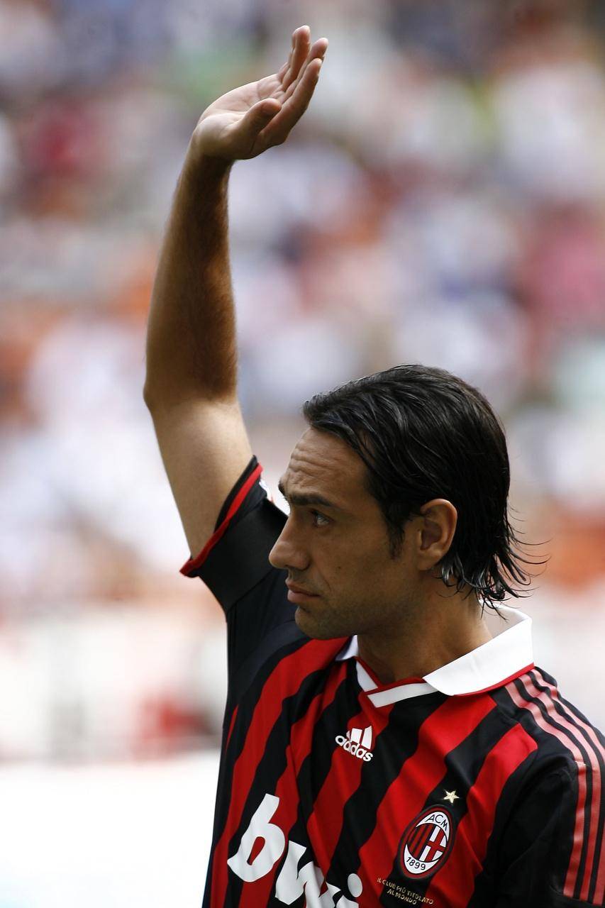 开云注册-赛后意甲传出新动向，AC米兰主帅复盘，管理层表态：话题不断，阵容厚度经受考验的简单介绍