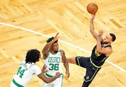 包含库里连续十二场比赛得分超过绝杀尼斯绝杀压哨备战NBA常规赛，加时末段密尔沃基雄鹿绝杀压哨都惊呆了的词条