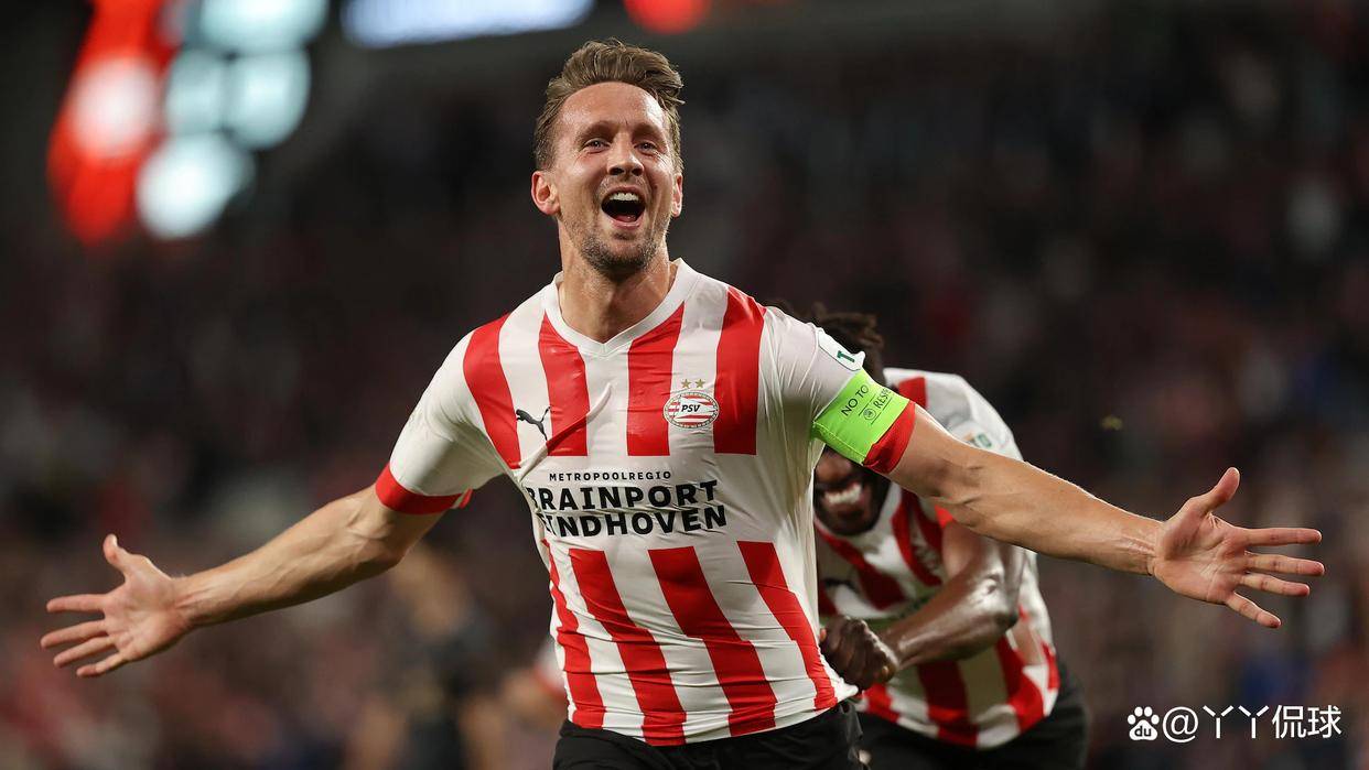 关于从清晨曼城遗憾出局到埃因霍温围绕葡超刷新队史纪录，皇家社会今晨状态回暖的信息